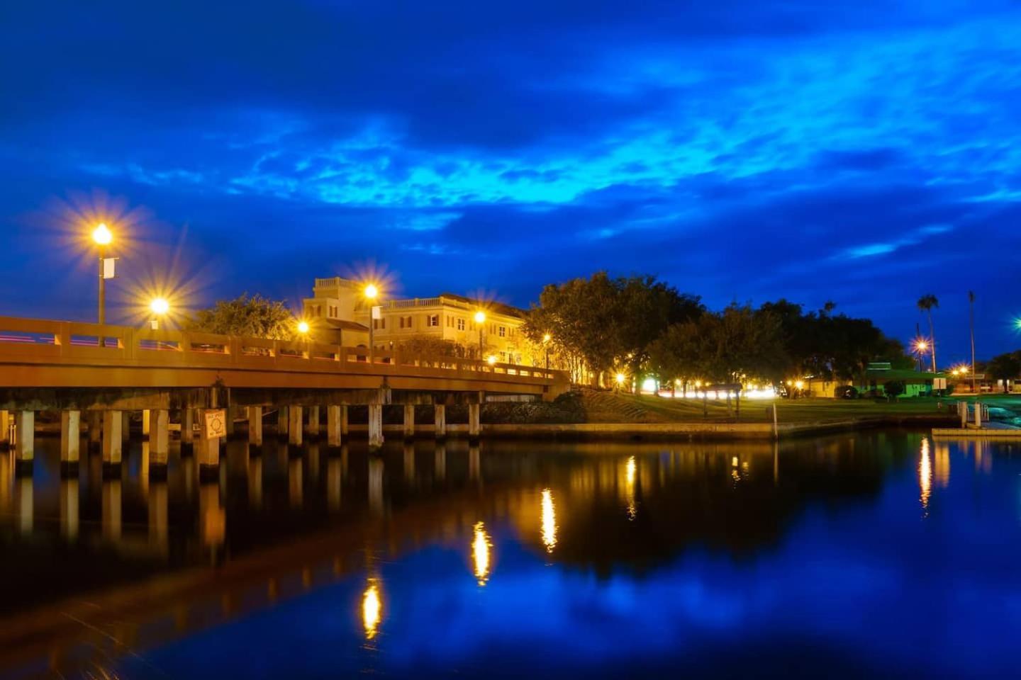 Walk Everywhere! 1-Bedroom Gem In Downtown Hub New Port Richey Zewnętrze zdjęcie