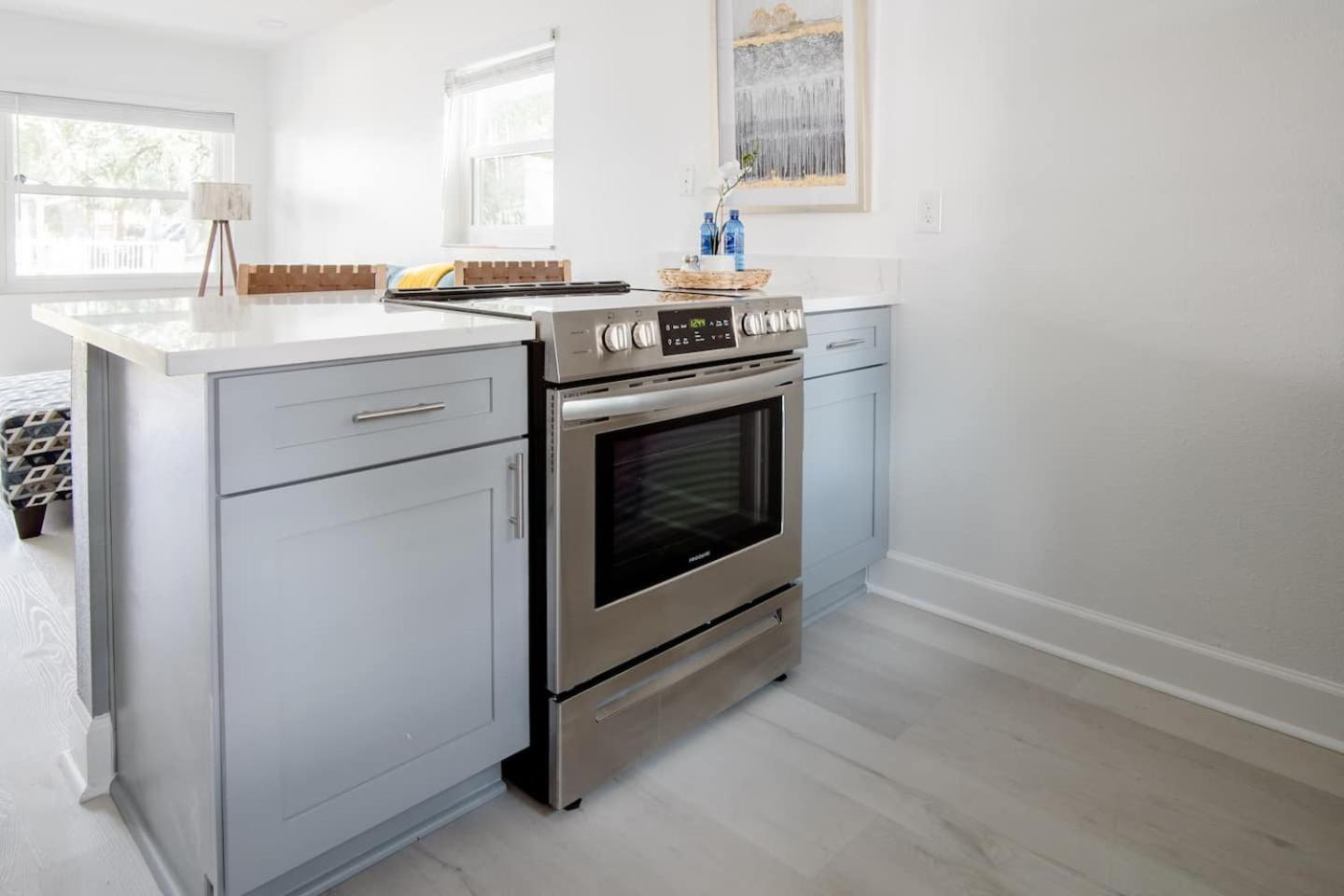 Walk Everywhere! 1-Bedroom Gem In Downtown Hub New Port Richey Zewnętrze zdjęcie