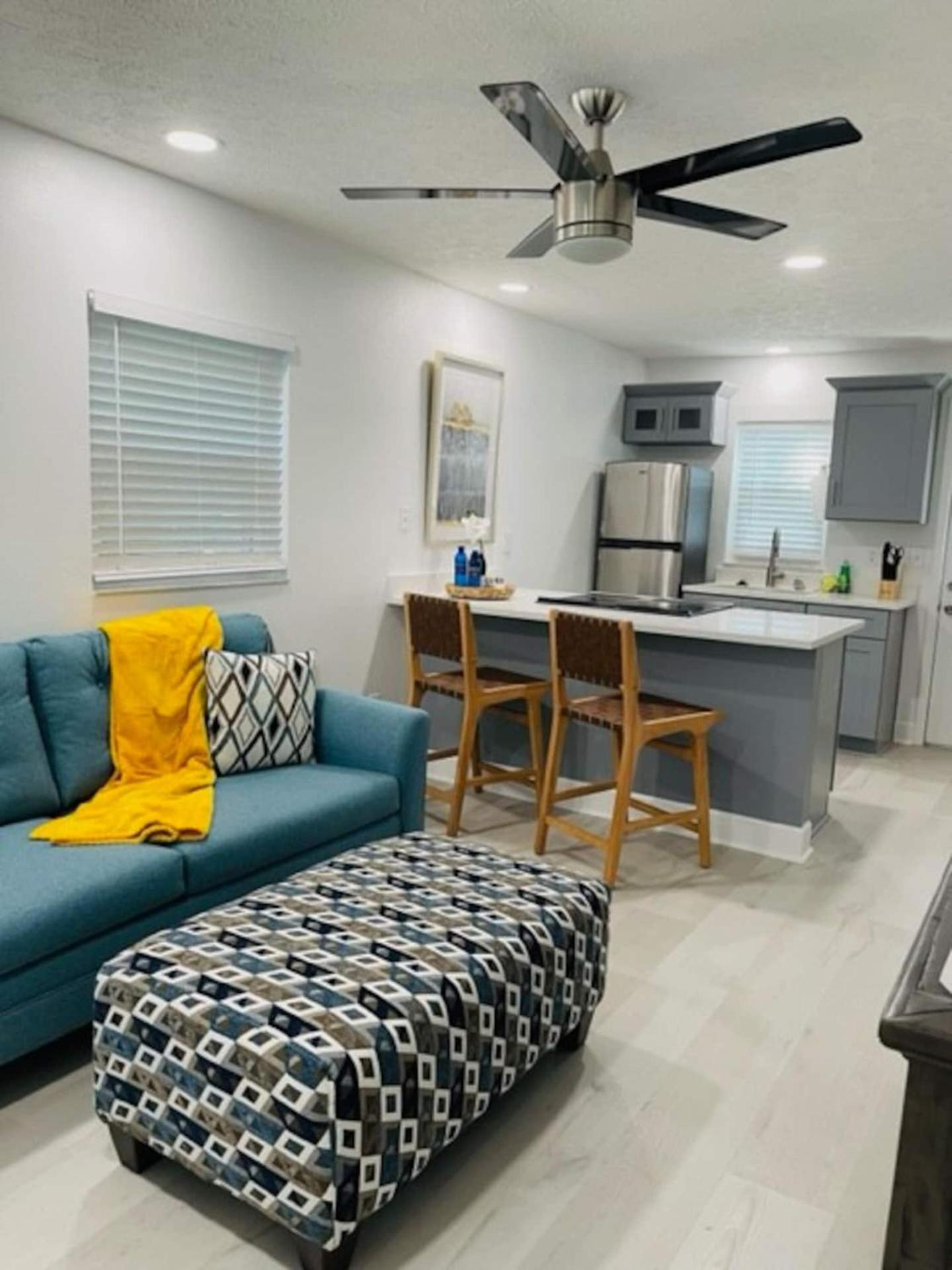 Walk Everywhere! 1-Bedroom Gem In Downtown Hub New Port Richey Zewnętrze zdjęcie