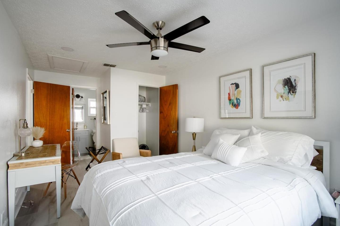 Walk Everywhere! 1-Bedroom Gem In Downtown Hub New Port Richey Zewnętrze zdjęcie
