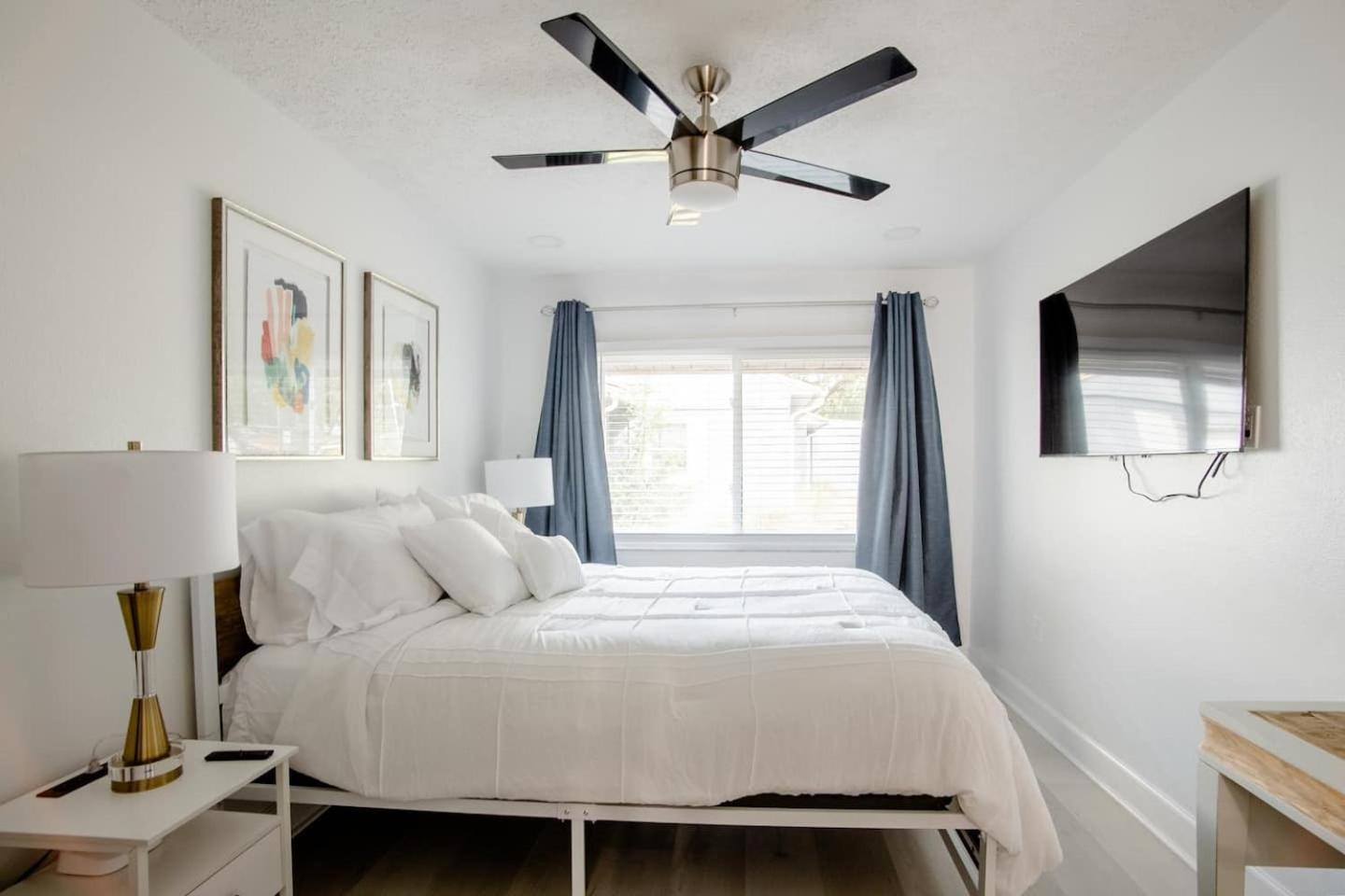 Walk Everywhere! 1-Bedroom Gem In Downtown Hub New Port Richey Zewnętrze zdjęcie