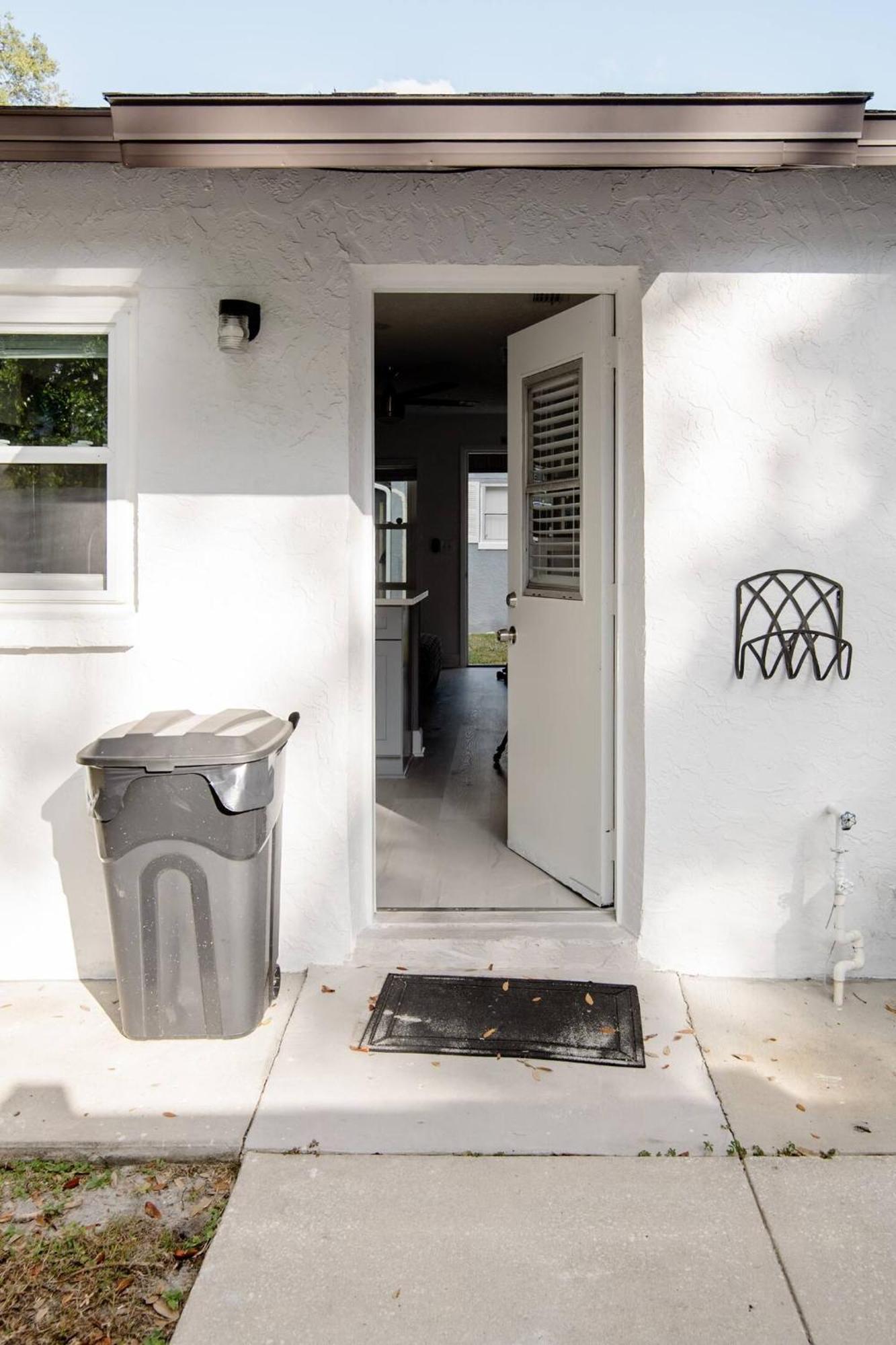 Walk Everywhere! 1-Bedroom Gem In Downtown Hub New Port Richey Zewnętrze zdjęcie